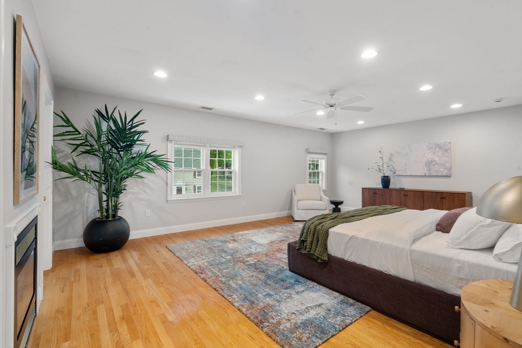 155 Oak Street Needham, MA 02492 - Photo 15 of 32