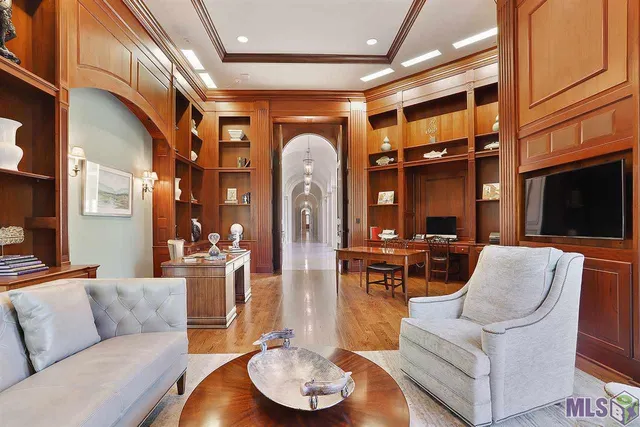 $14,000,000 | 11001 Highland Road, Baton Rouge, LA 70810