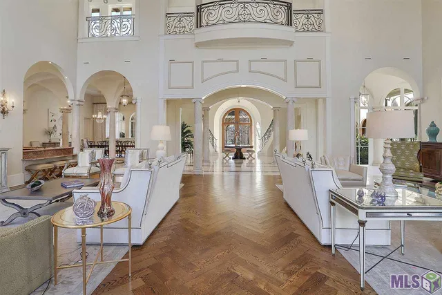 $14,000,000 | 11001 Highland Road, Baton Rouge, LA 70810