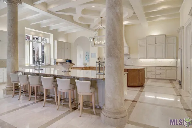 $14,000,000 | 11001 Highland Road, Baton Rouge, LA 70810