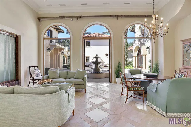 $14,000,000 | 11001 Highland Road, Baton Rouge, LA 70810