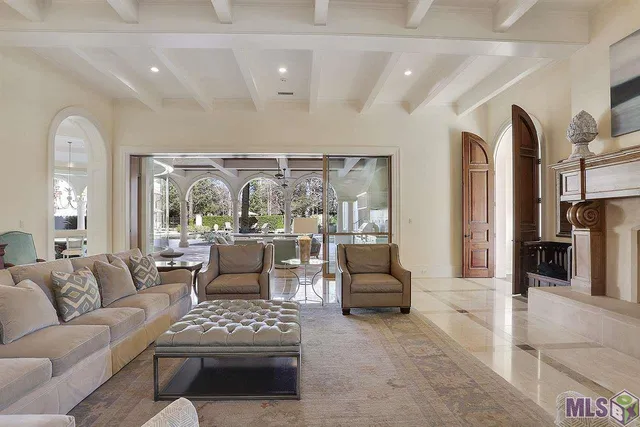 $14,000,000 | 11001 Highland Road, Baton Rouge, LA 70810