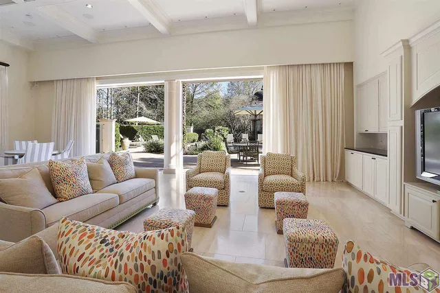 $14,000,000 | 11001 Highland Road, Baton Rouge, LA 70810