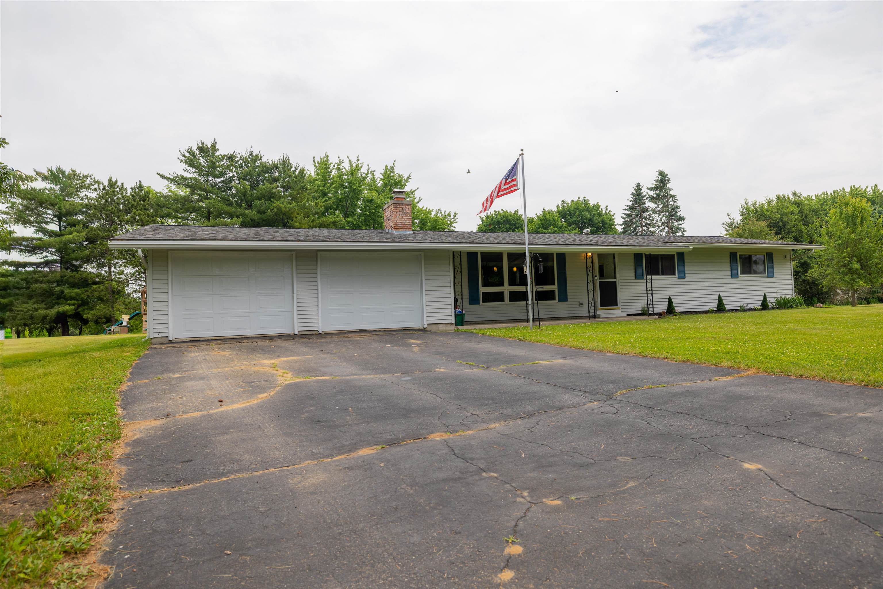N6304 Hillcrest Road Pardeeville, WI 53954 - Photo 34 of 34
