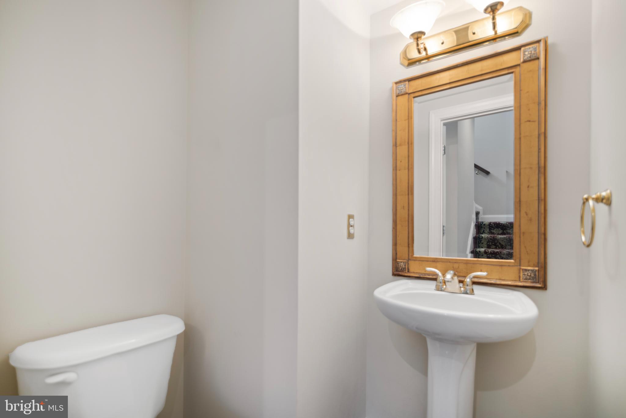 508 South Fayette Street Alexandria, VA 22314 - Photo 14 of 46 Main Level Half Bath