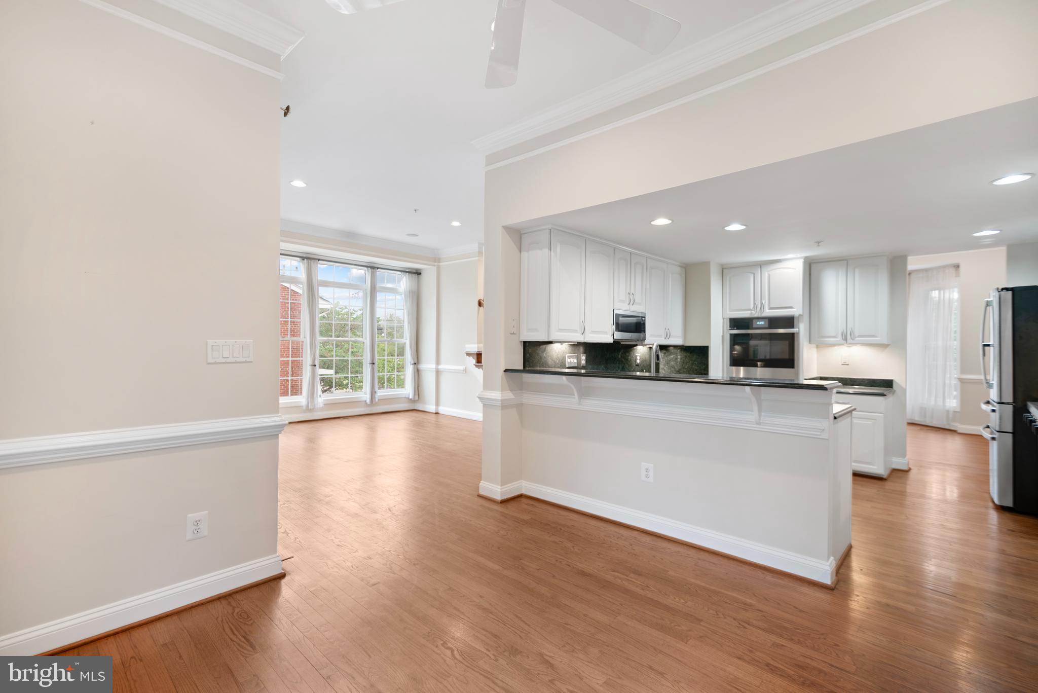 508 South Fayette Street Alexandria, VA 22314 - Photo 6 of 46 Updated Kitchen