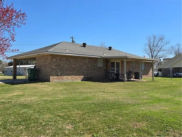 $1,700 | 121 Sunshine Drive, Des Allemands, LA 70030