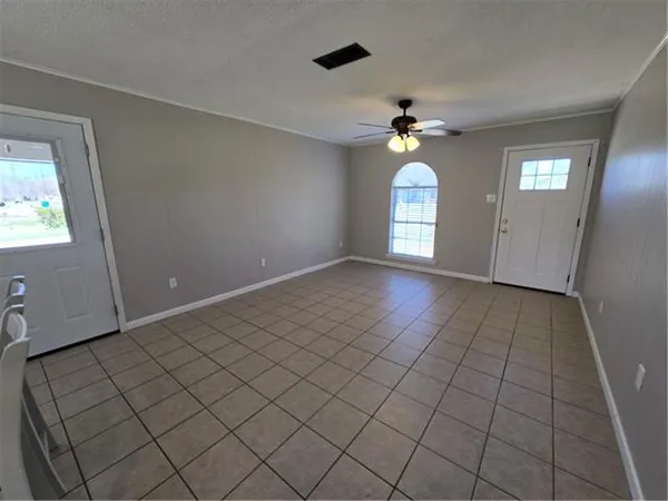 $1,700 | 121 Sunshine Drive, Des Allemands, LA 70030