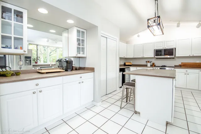 $425,000 | 5 Inverness Drive, Bourbonnais, IL 60914