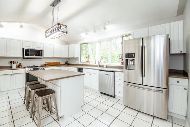 $425,000 | 5 Inverness Drive, Bourbonnais, IL 60914