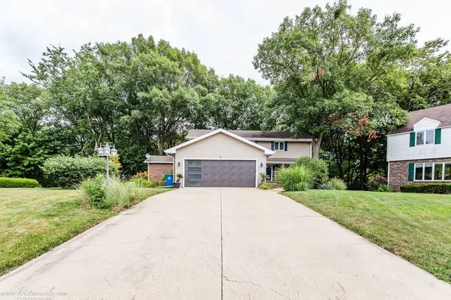 $425,000 | 5 Inverness Drive, Bourbonnais, IL 60914