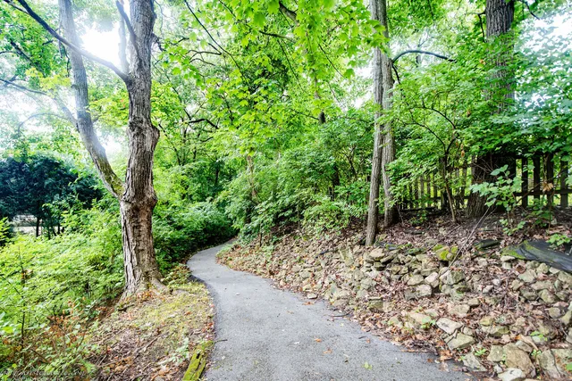 $425,000 | 5 Inverness Drive, Bourbonnais, IL 60914