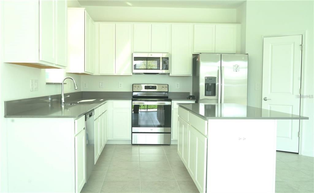 1047 John Jacob Road Davenport, FL 33837 - Photo 4 of 10