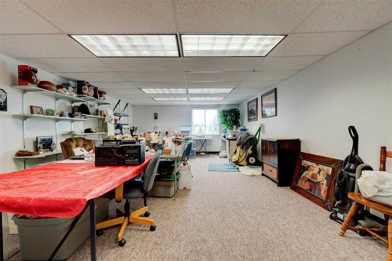 1059 Evans Avenue West Liberty, IA 52776 - Photo 34 of 50 Gallery Image 34