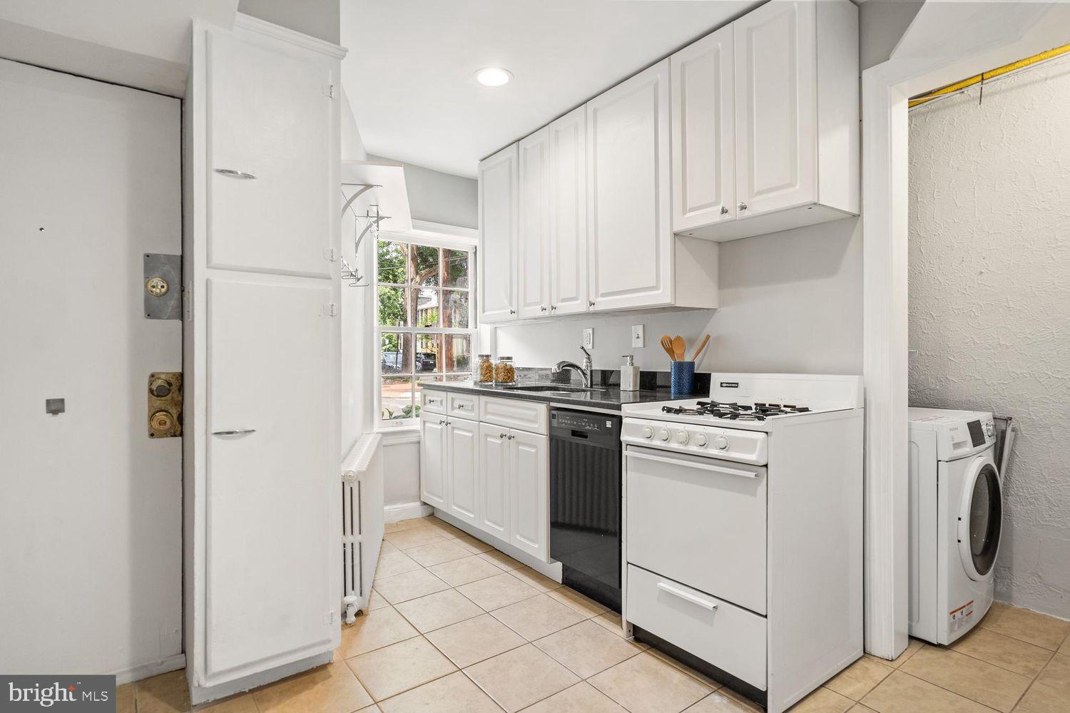 2702 Dumbarton Street Northwest Washington, DC 20007 - Photo 6 of 11