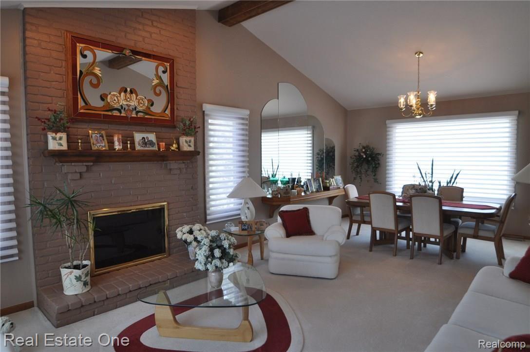 1066 Grandview Drive Rochester, MI 48306 - Photo 9 of 30 8.JPG