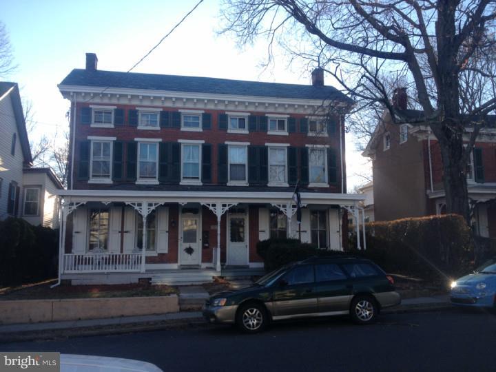 76 South Clinton Street Doylestown, PA 18901 - Photo 2 of 12