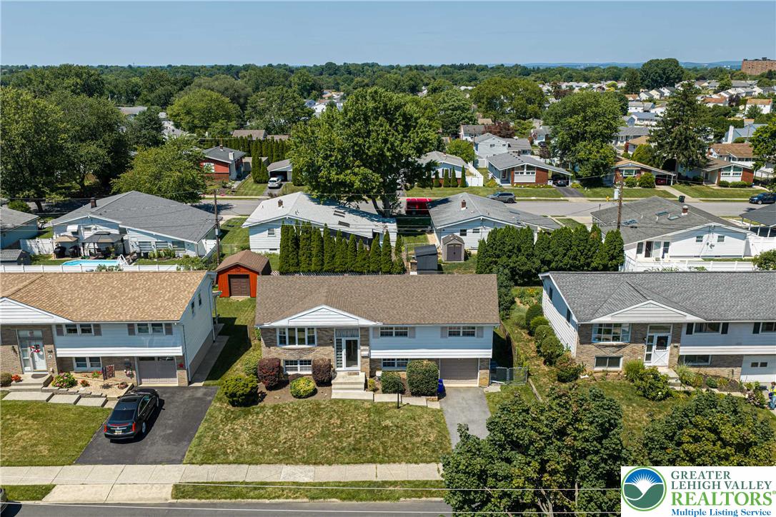 1535 Ralston Road Bethlehem, PA 18018 - Photo 4 of 49 Gallery Image 4