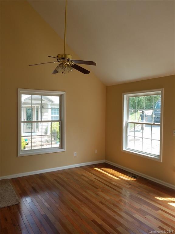 67 Pinewood Road Asheville, NC 28805 - Photo 9 of 17 Gallery Image 9