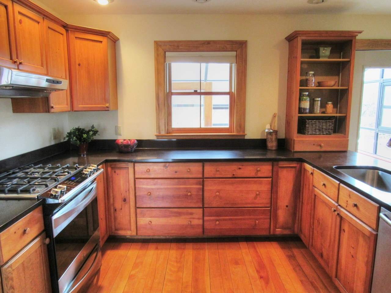 3594 South Road Williston, VT 05495 - Photo 14 of 36
