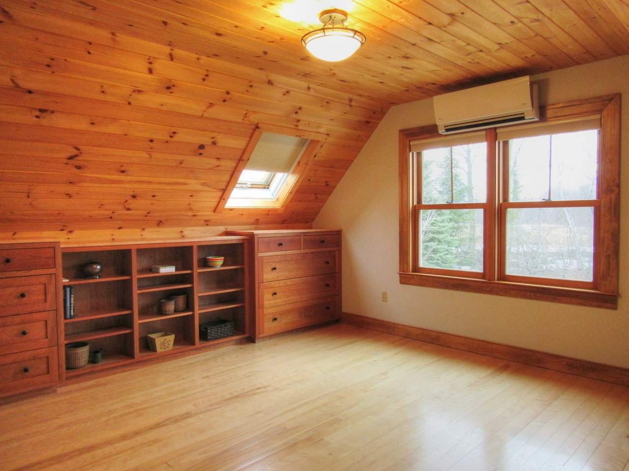 3594 South Road Williston, VT 05495 - Photo 8 of 36
