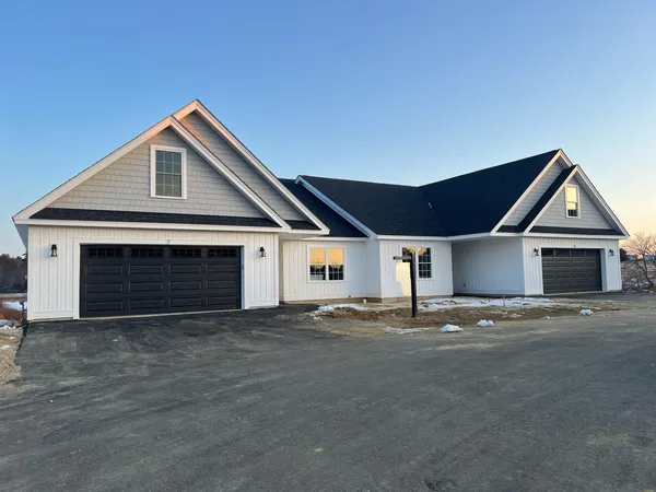 $594,900 | 21 Brook Circle, Northwood, NH 03261