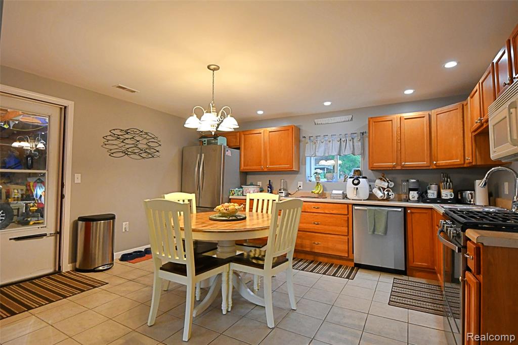 9611 Monroe Road St. Helen, MI 48656 - Photo 5 of 24