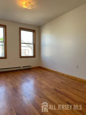 $2,500 | 321 Pershing Avenue, Unit 2, Carteret, NJ 07008