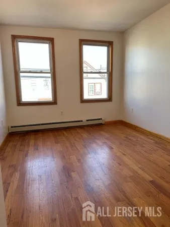 $2,500 | 321 Pershing Avenue, Unit 2, Carteret, NJ 07008