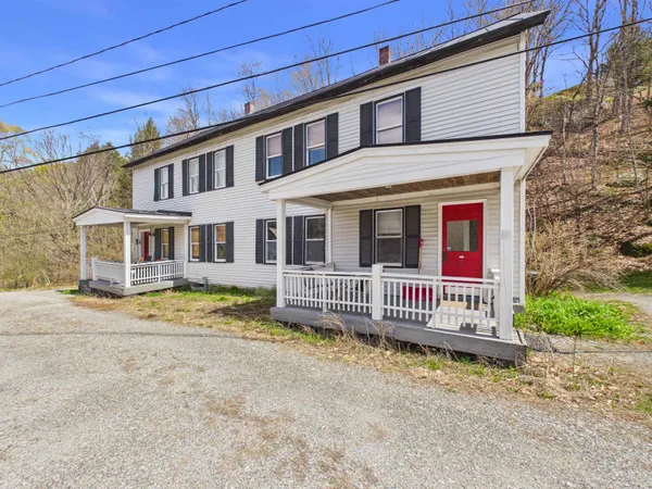 $549,000 | 37 Robinson Avenue, Rochester, VT 05767
