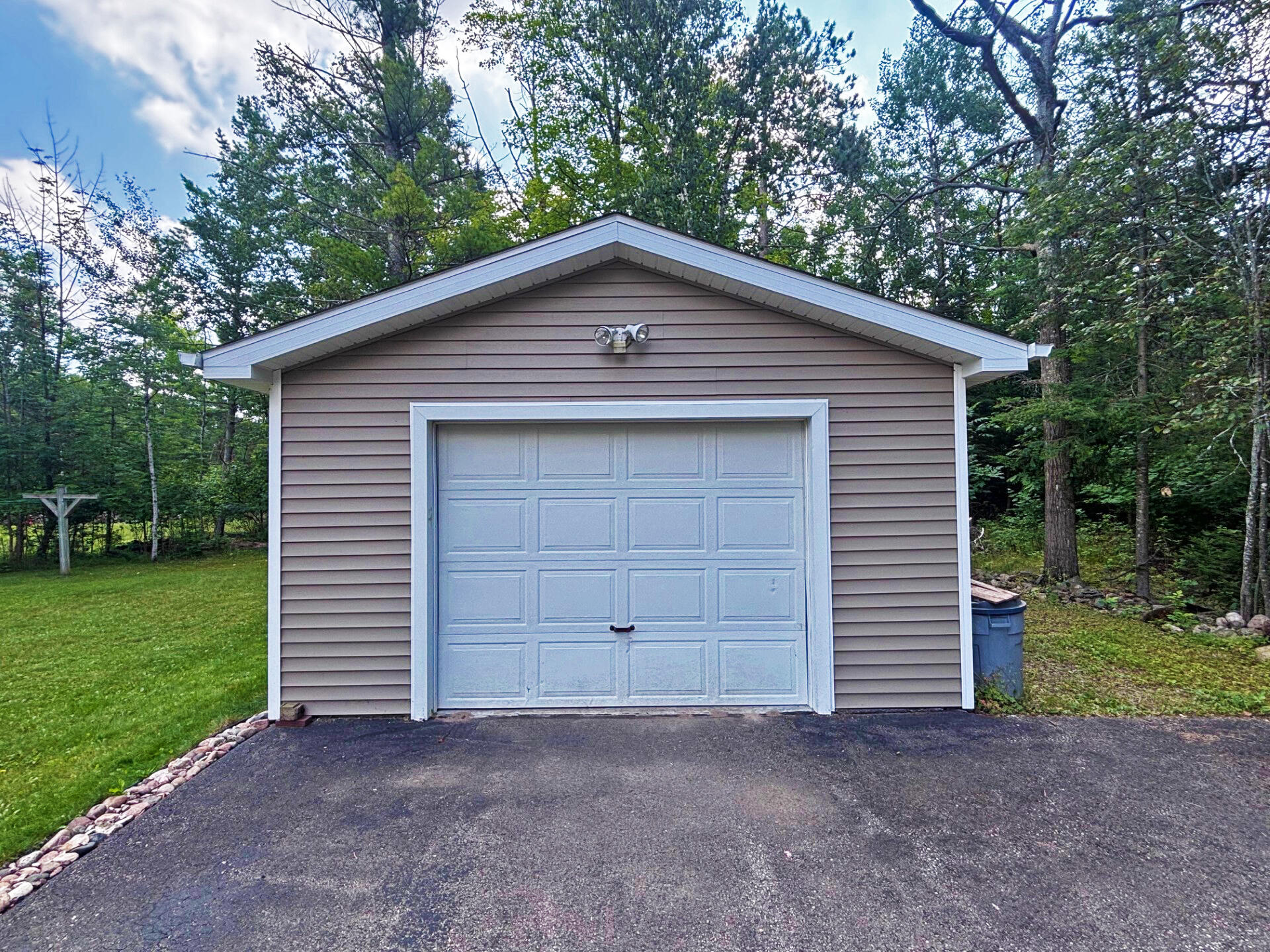 17751 Pineview Road Presque Isle, MI 49777 - Photo 29 of 44 Gallery Image 29