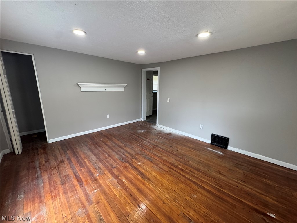 392 Bailey Court Akron, OH 44310 - Photo 7 of 12