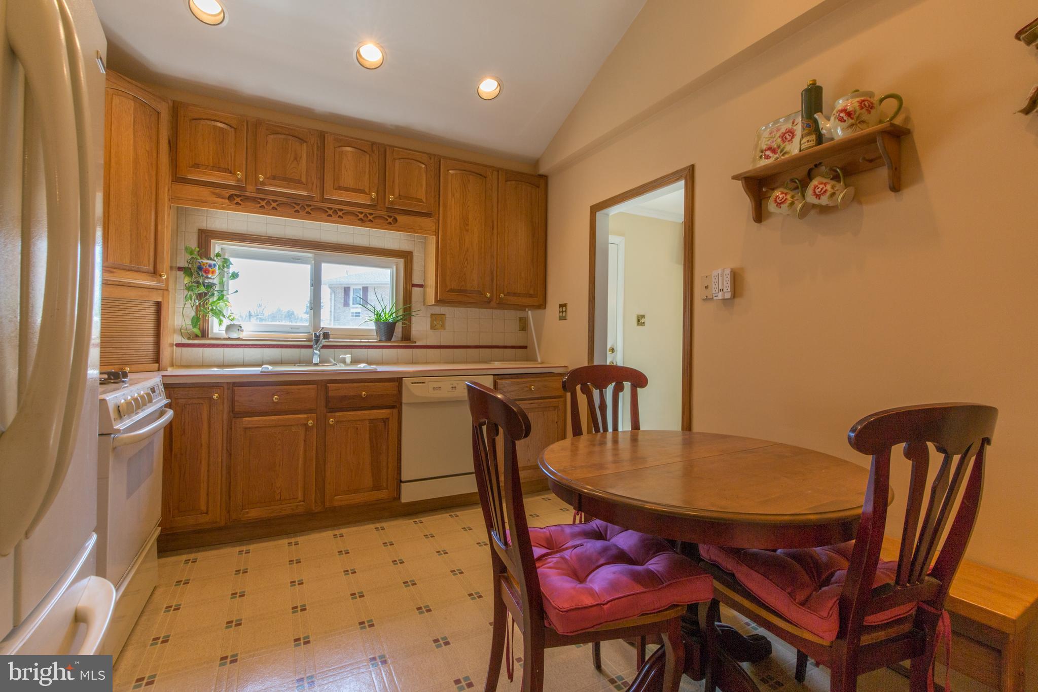 647 Baeder Road Jenkintown, PA 19046 - Photo 11 of 38 Gallery Image 11