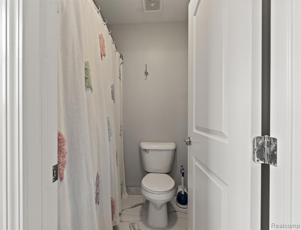 4074 Peach Tree Lane Howell, MI 48843 - Photo 25 of 38 Gallery Image 25