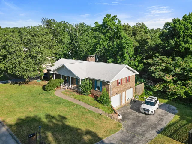 $399,900 | 5227 Lawana Lane, Hixson, TN 37343