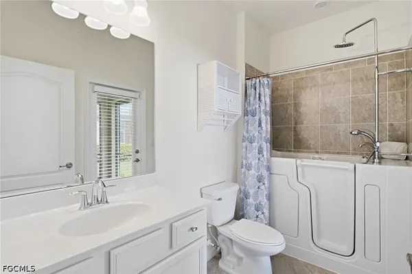 $2,350 | 14228 Vindel Circle, Fort Myers, FL 33905