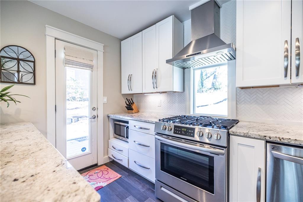 660 Scott Circle Decatur, GA 30033 - Photo 12 of 40