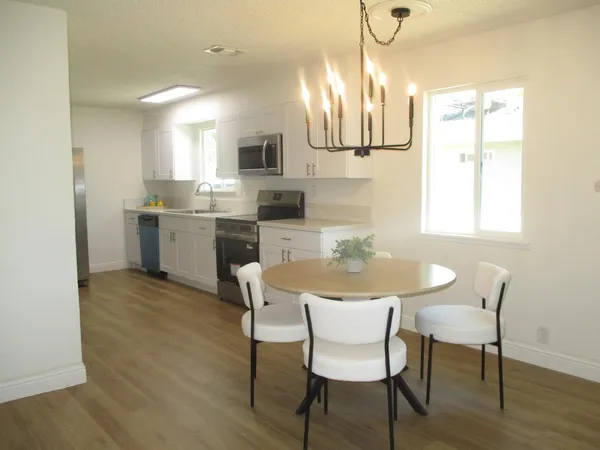 $379,900 | 2125 Harris Avenue, Sacramento, CA 95838