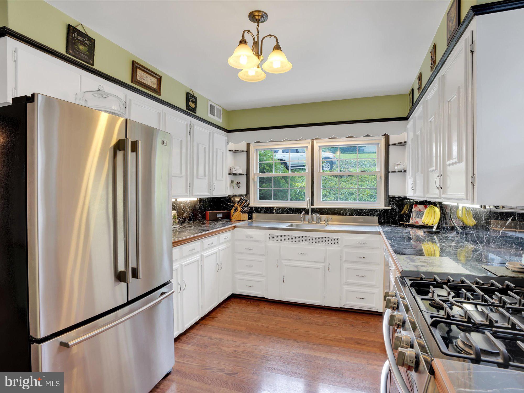200 Country Club Road York, PA 17403 - Photo 8 of 22 Kitchen 1