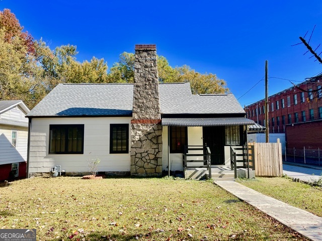 a house view with a outdoor space