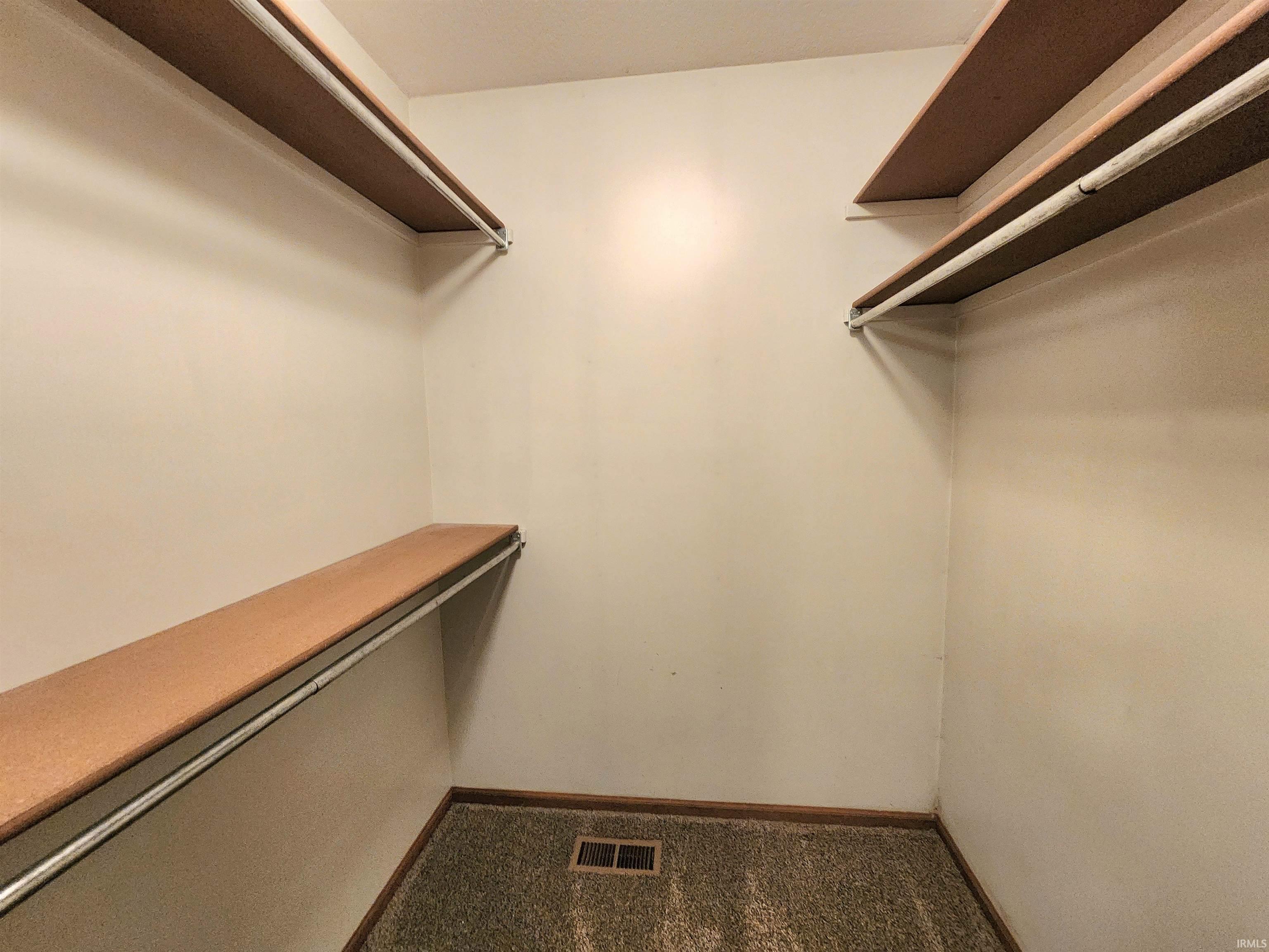 9421 Mill Ridge Run Fort Wayne, IN 46835 - Photo 18 of 27