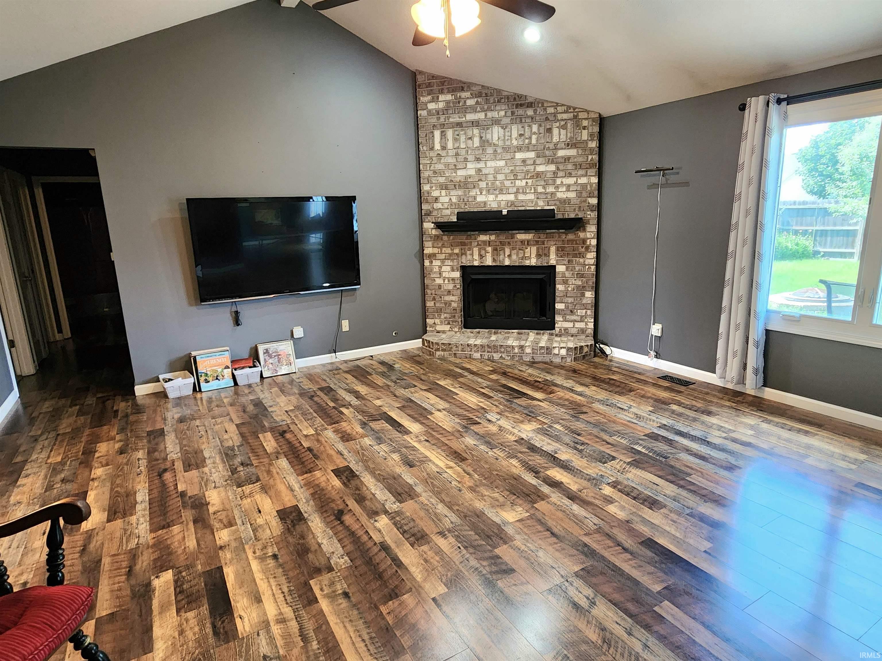 9421 Mill Ridge Run Fort Wayne, IN 46835 - Photo 2 of 27