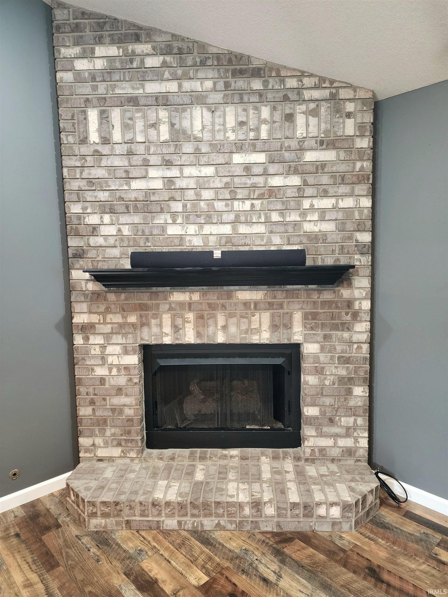 9421 Mill Ridge Run Fort Wayne, IN 46835 - Photo 3 of 27