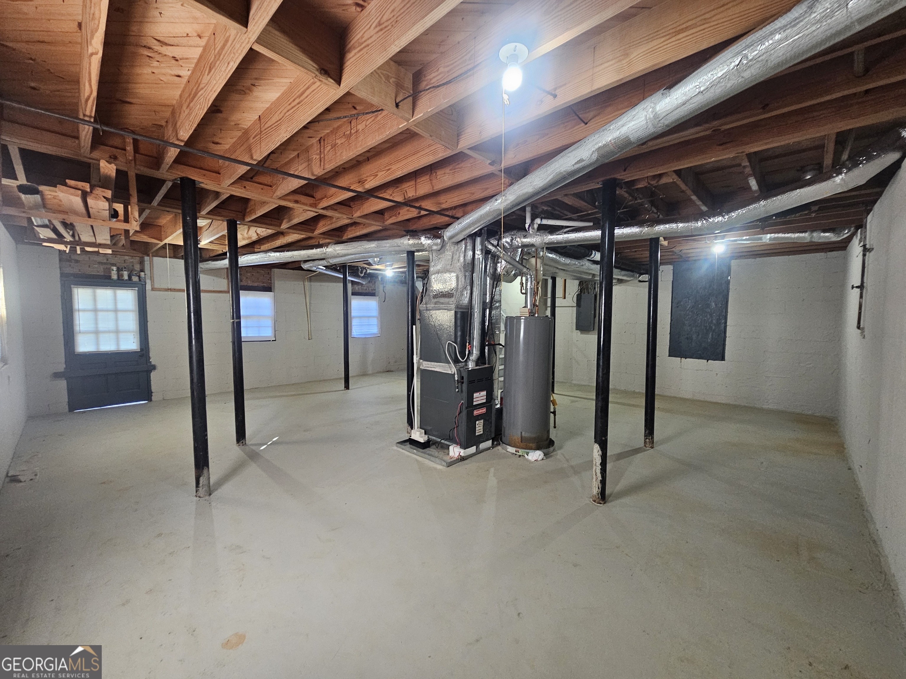 3750 Citation Drive Decatur, GA 30034 - Photo 42 of 44 a view of empty room with wooden walls