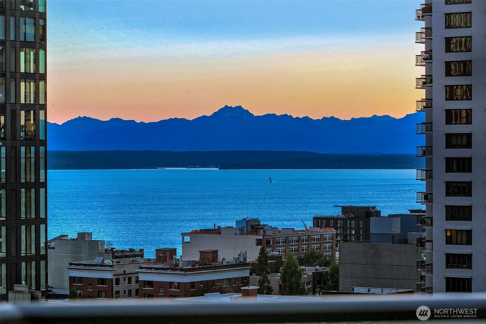 1920 4th Avenue, Unit 1702 Seattle, WA 98101 - Photo 1 of 38