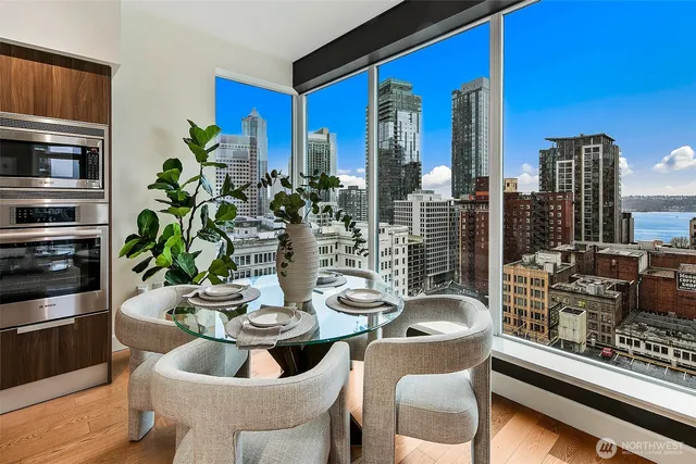 $1,450,000 | 1920 4th Avenue, Unit 1702, Seattle, WA 98101