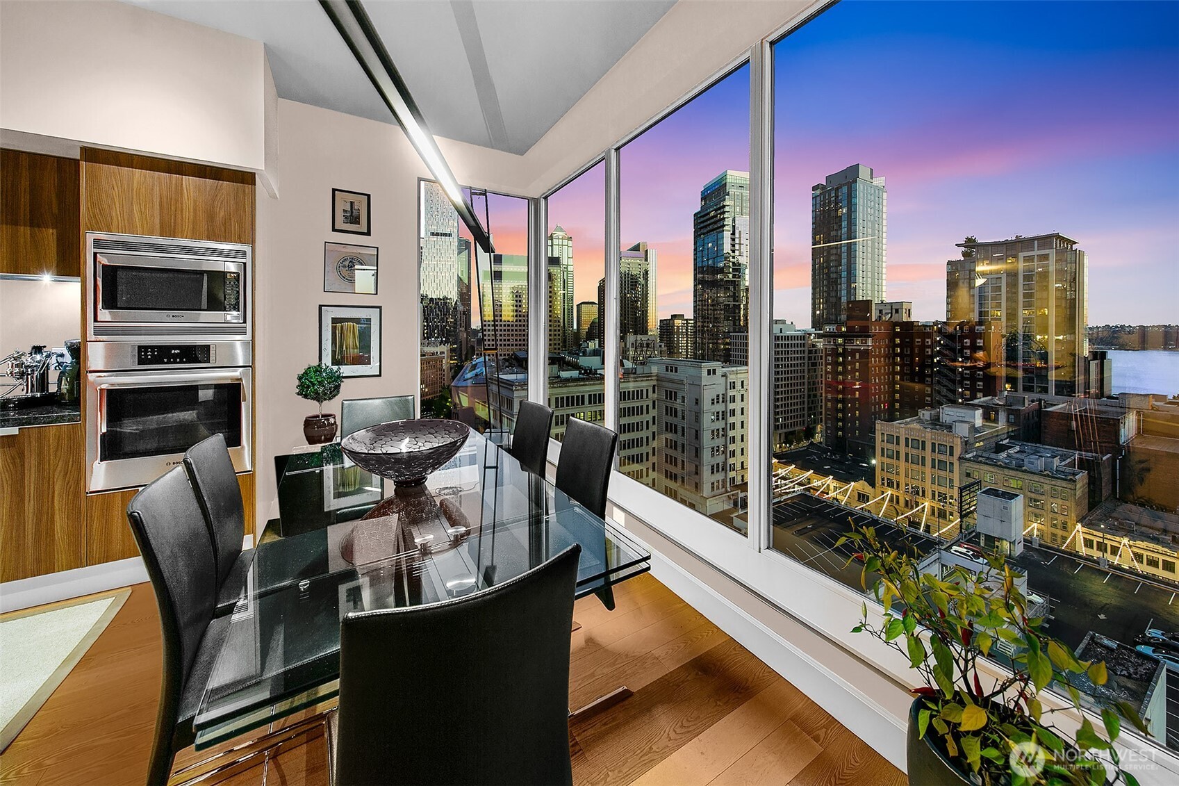 1920 4th Avenue, Unit 1702 Seattle, WA 98101 - Photo 16 of 38