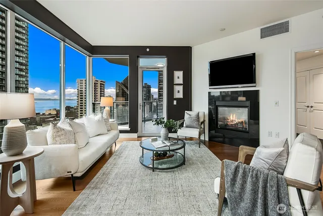 $1,450,000 | 1920 4th Avenue, Unit 1702, Seattle, WA 98101