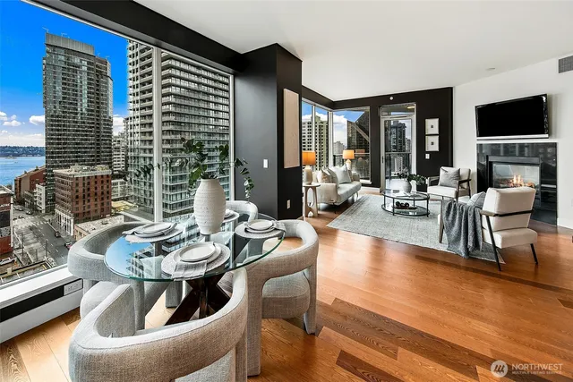 $1,450,000 | 1920 4th Avenue, Unit 1702, Seattle, WA 98101