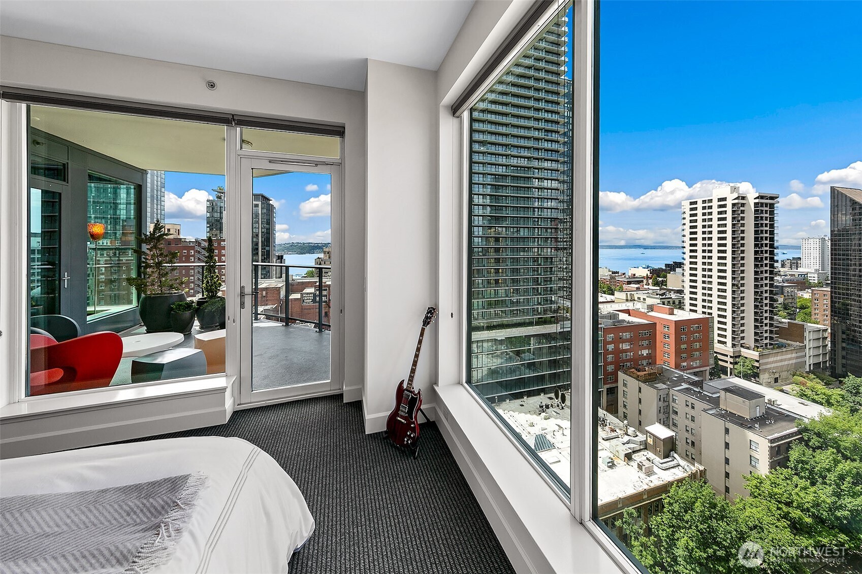 1920 4th Avenue, Unit 1702 Seattle, WA 98101 - Photo 29 of 38